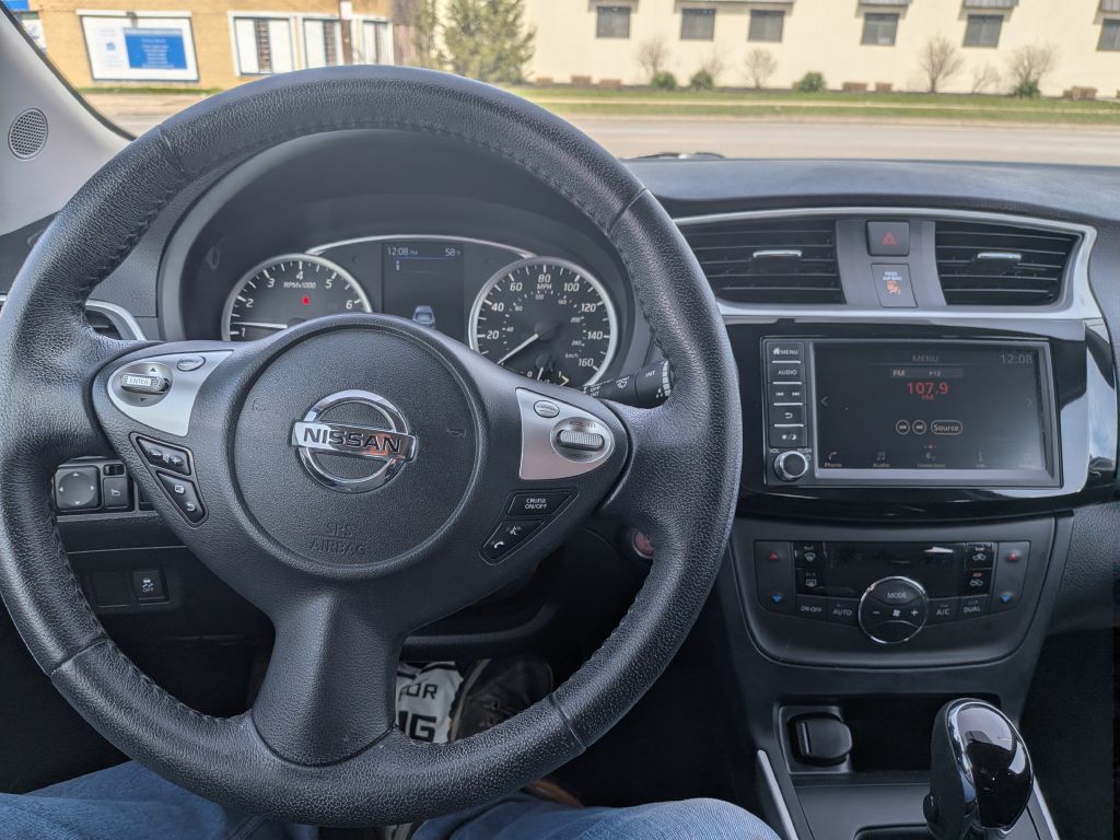 2019 Nissan Sentra Image 12