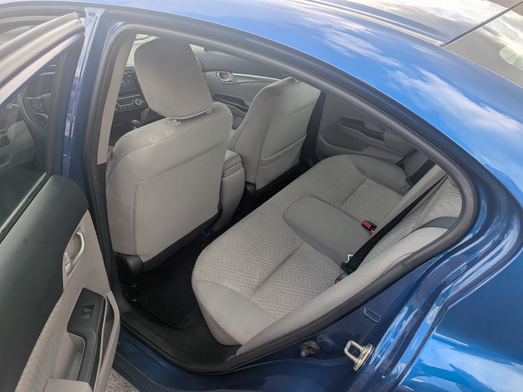 2015 Honda Civic Image 9