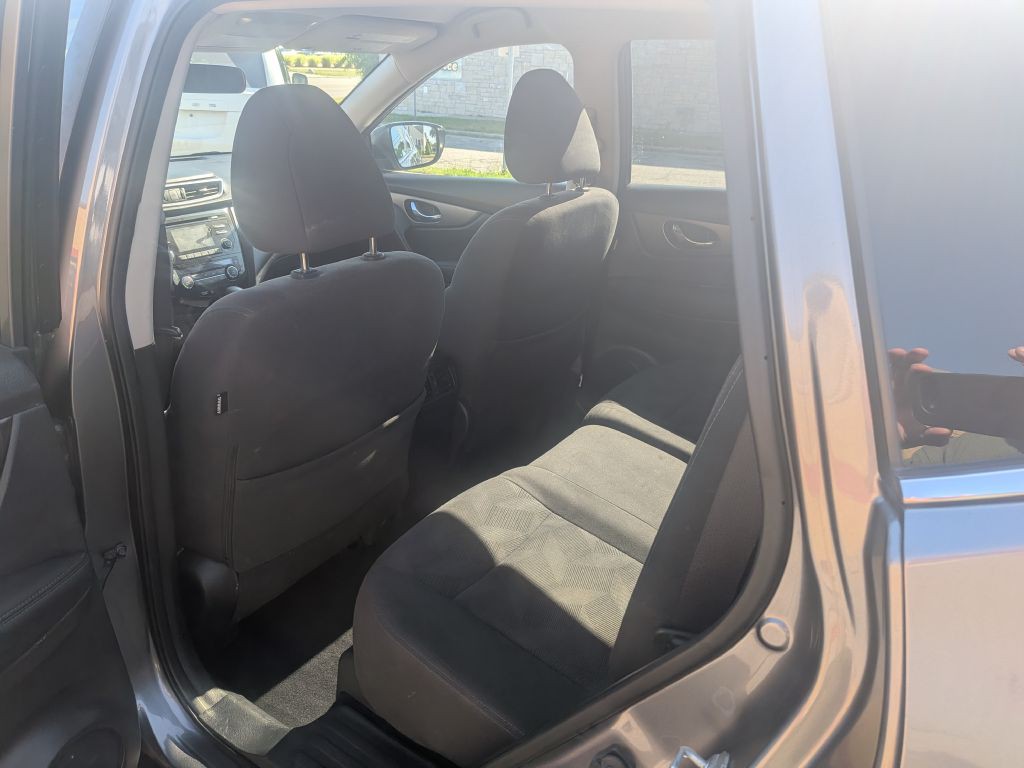 2016 Nissan Rogue Image 9