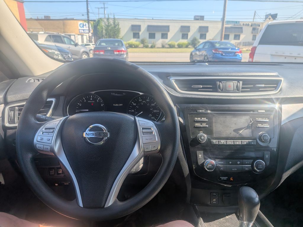 2016 Nissan Rogue Image 14