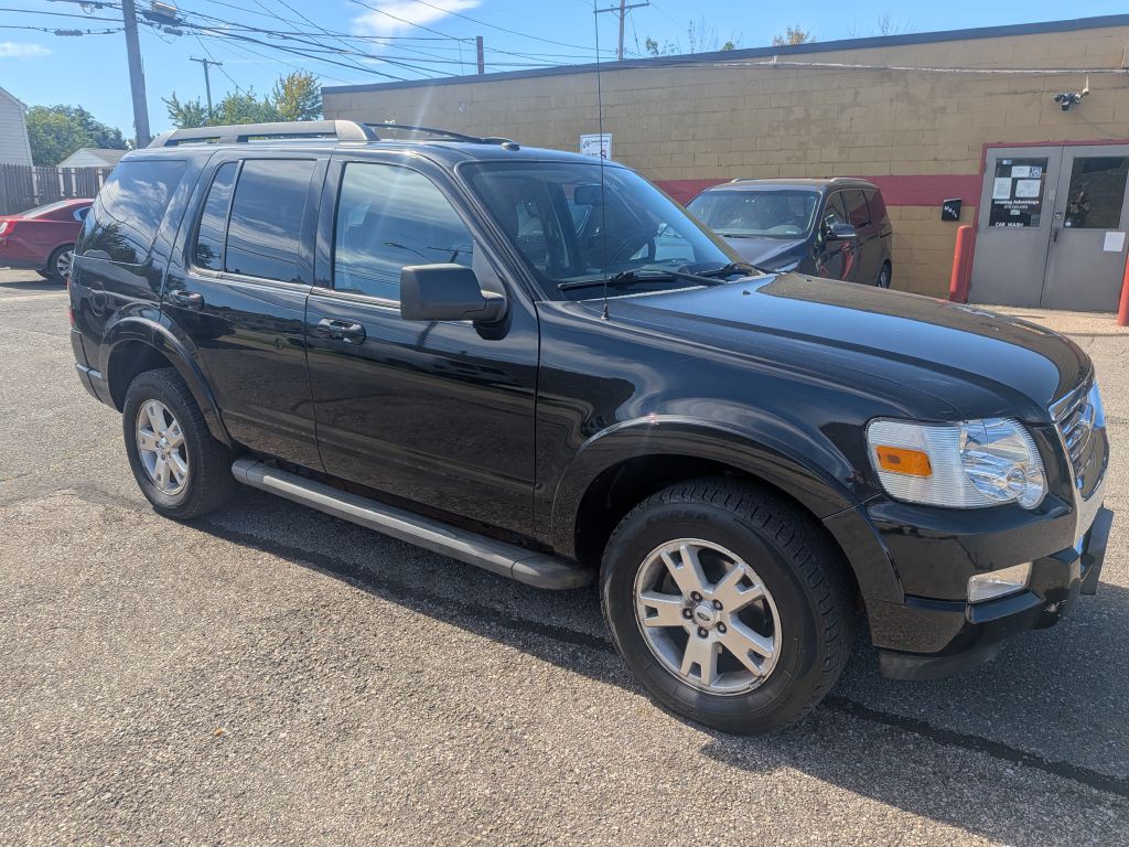 2010 Ford Explorer Image 1
