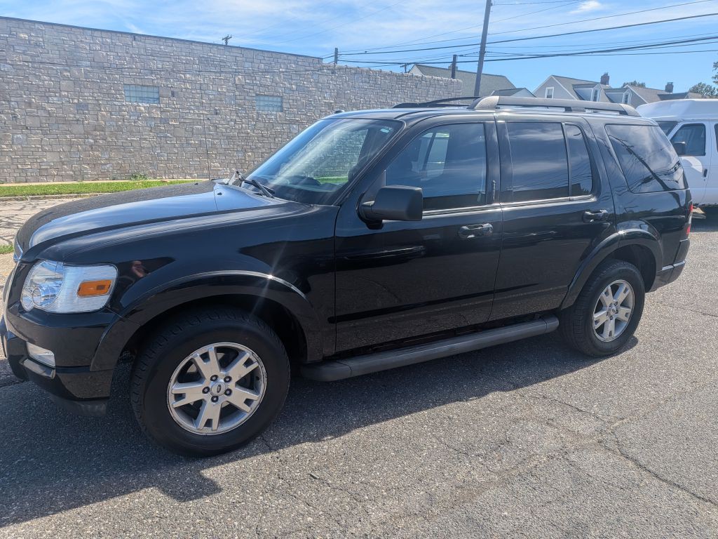 2010 Ford Explorer Image 4