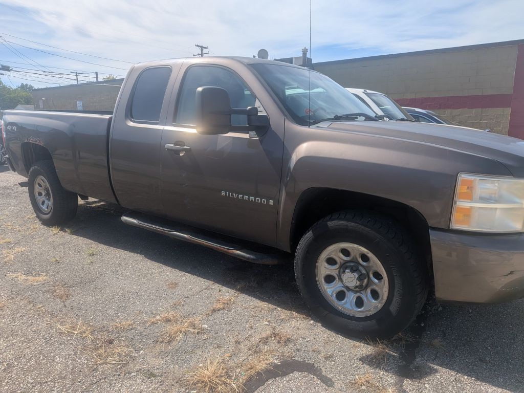 2007 Chevrolet Silverado 1500 Image 1