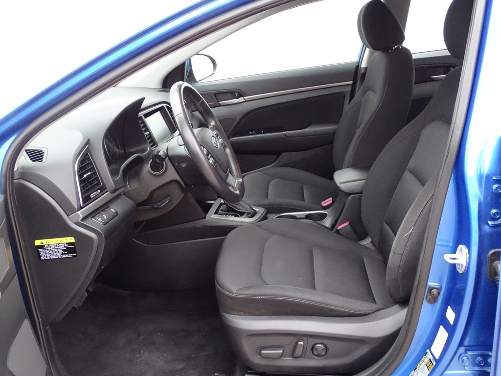 2017 Hyundai Elantra Image 9