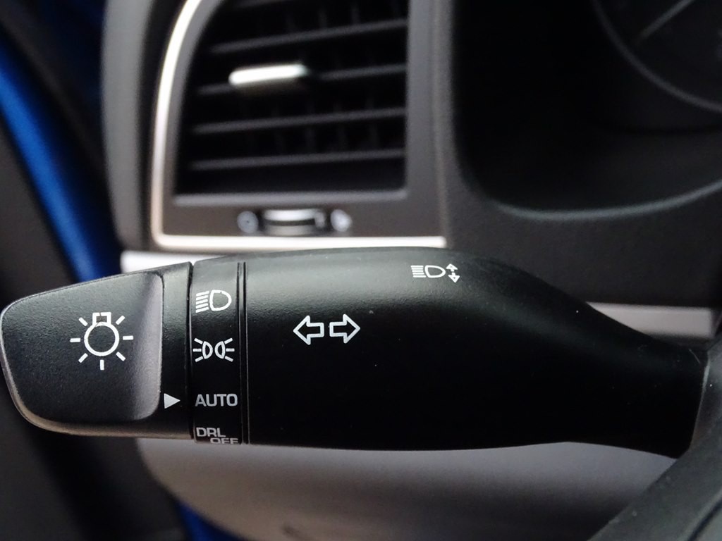 2017 Hyundai Elantra Image 27