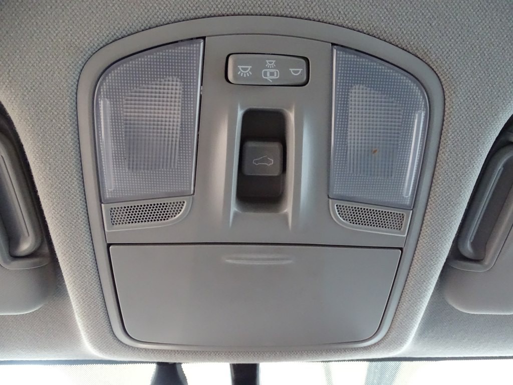 2017 Hyundai Elantra Image 30