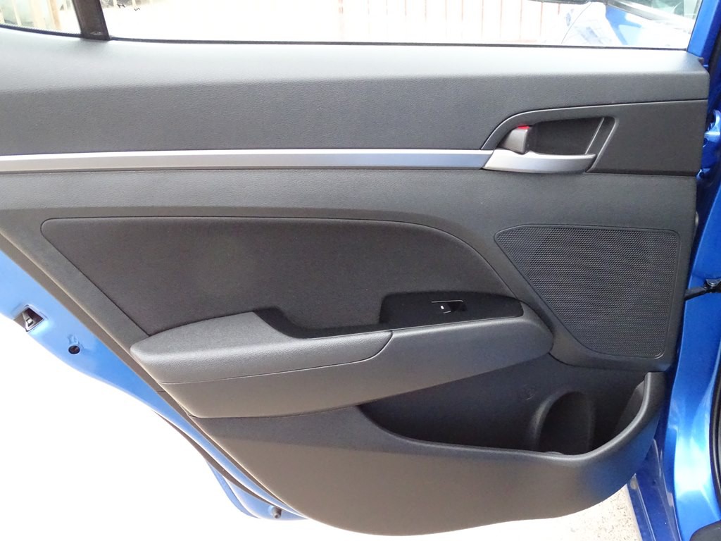 2017 Hyundai Elantra Image 33