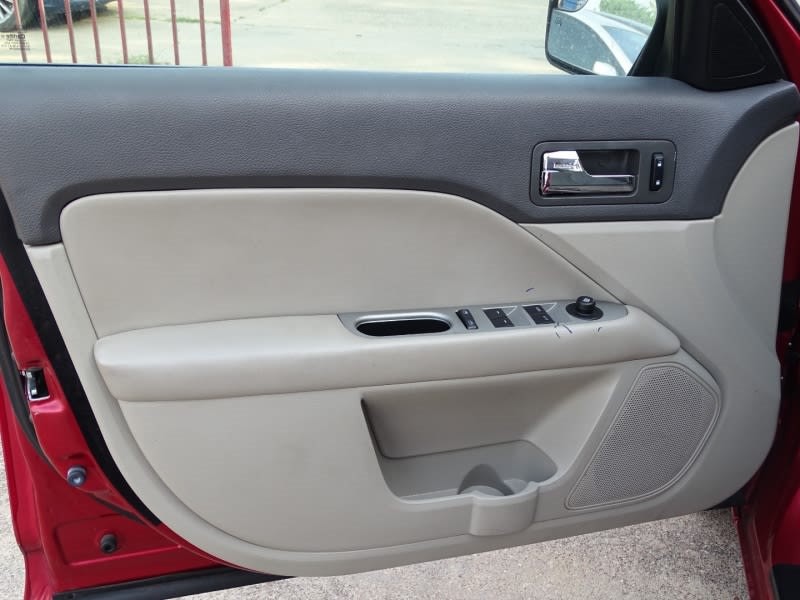 2012 Ford Fusion Image 25