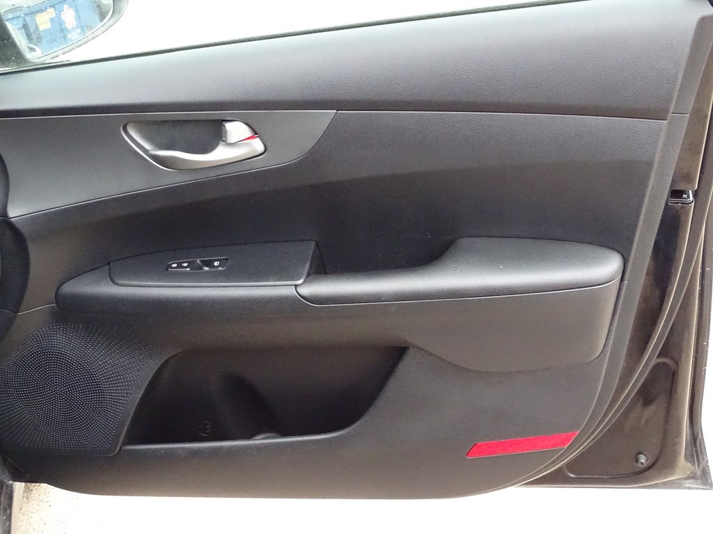 2020 Kia Forte Image 28