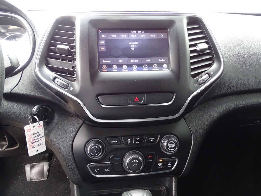 2019 Jeep Cherokee Image 17
