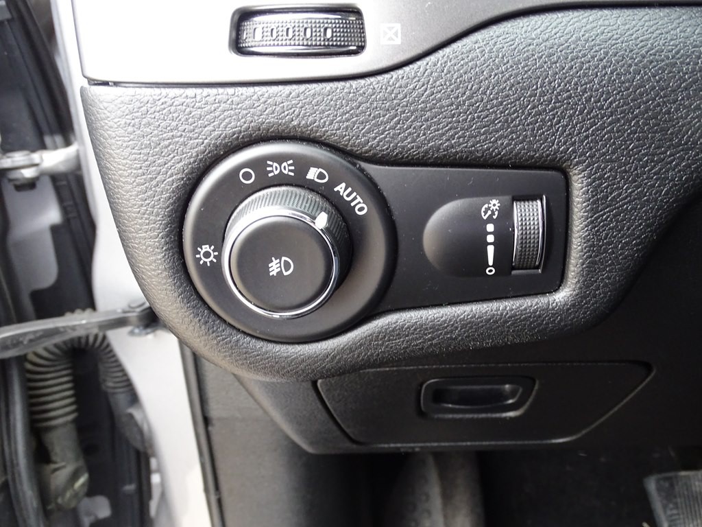 2019 Jeep Cherokee Image 23