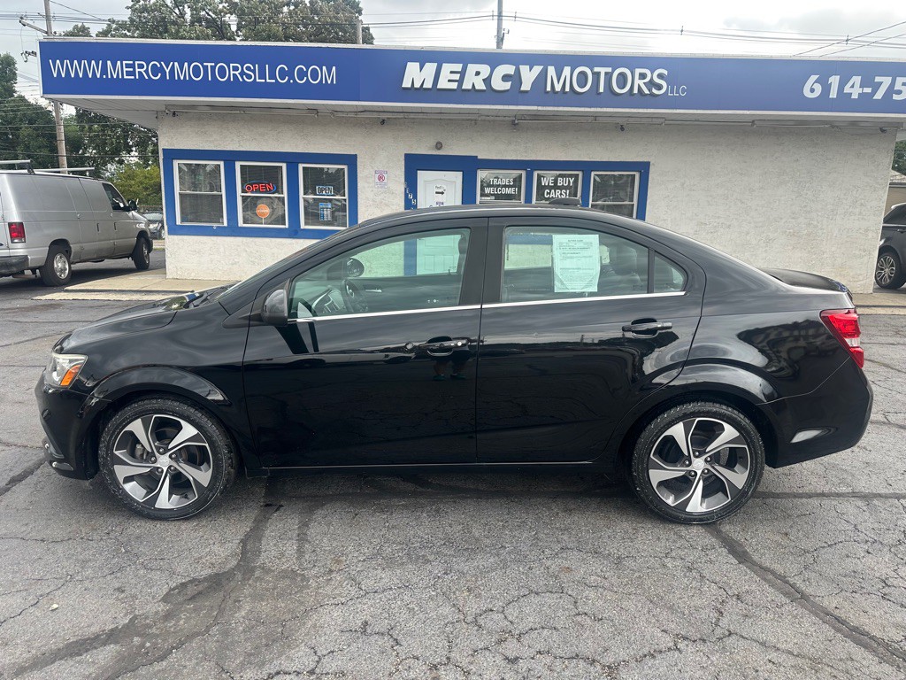 2018 Chevrolet Sonic Image 2