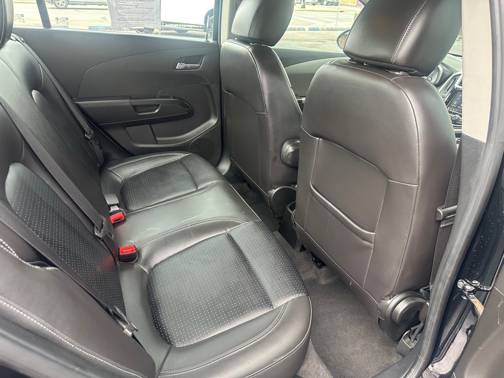 2018 Chevrolet Sonic Image 11