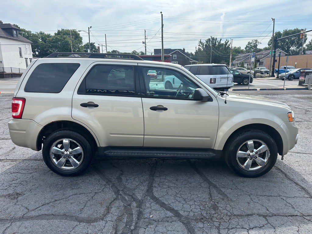 2011 Ford Escape Image 6