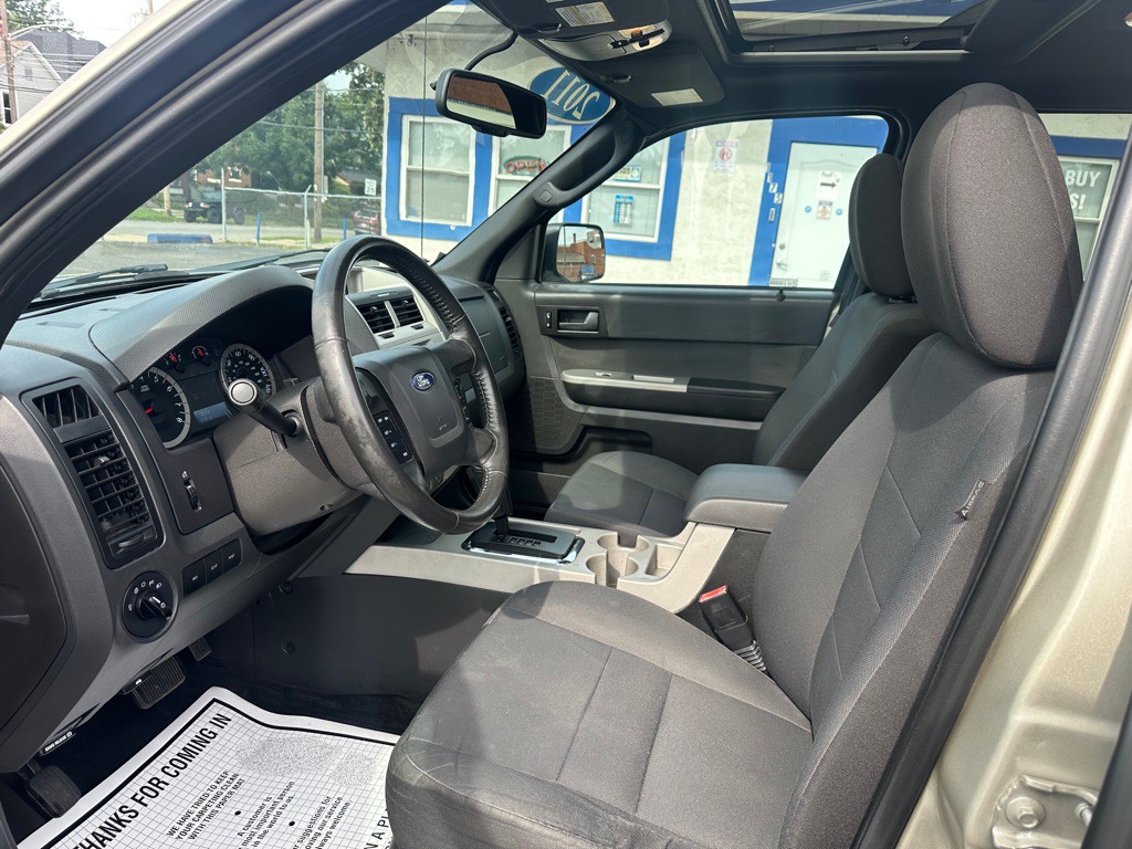 2011 Ford Escape Image 9