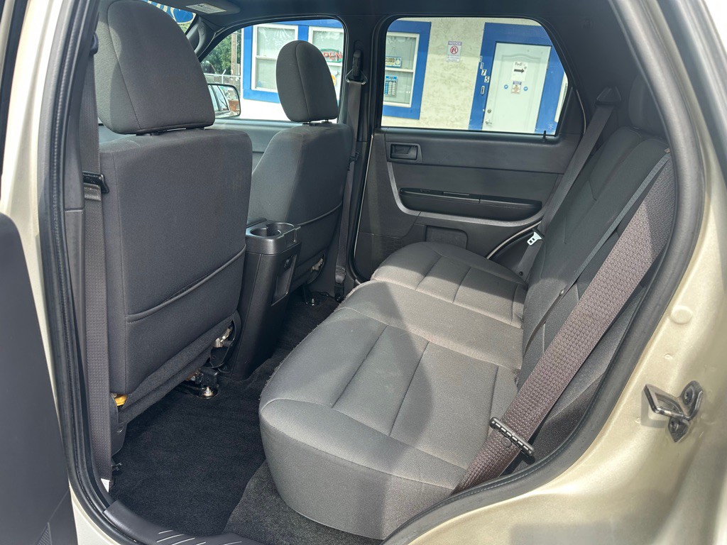 2011 Ford Escape Image 11