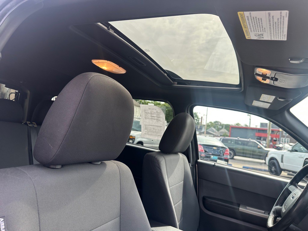 2011 Ford Escape Image 17