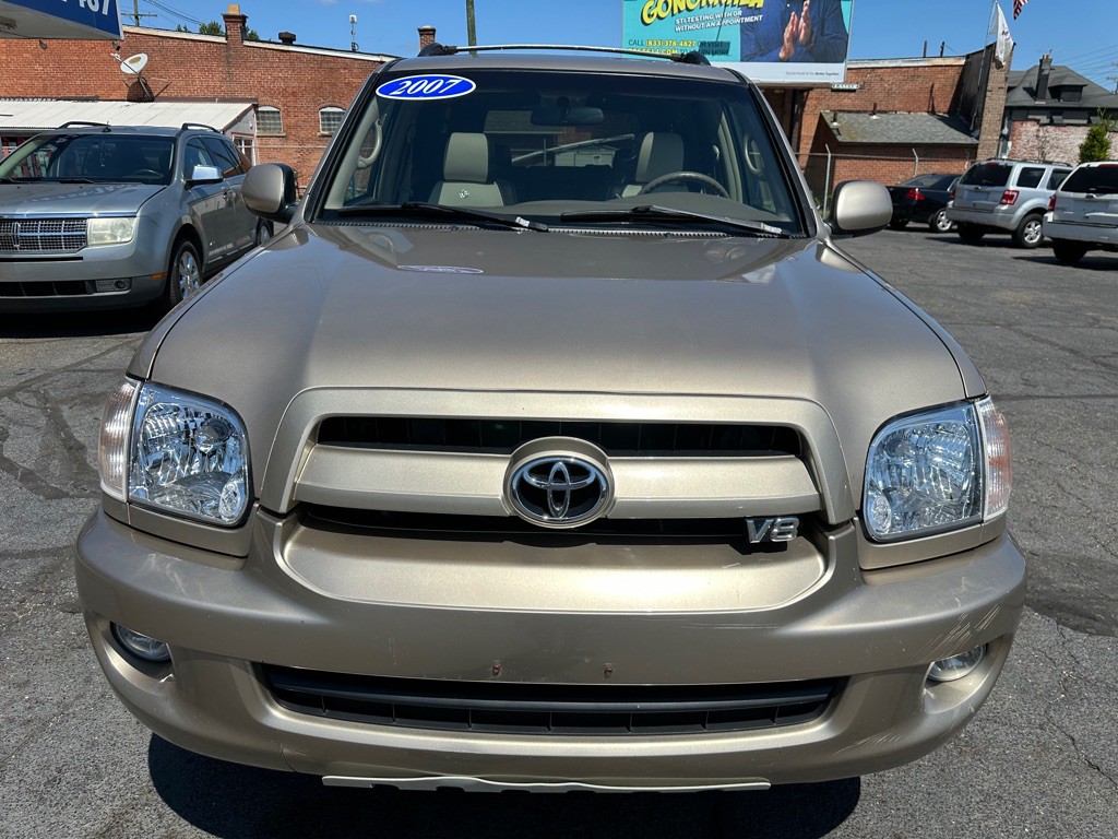 2007 Toyota Sequoia Image 8