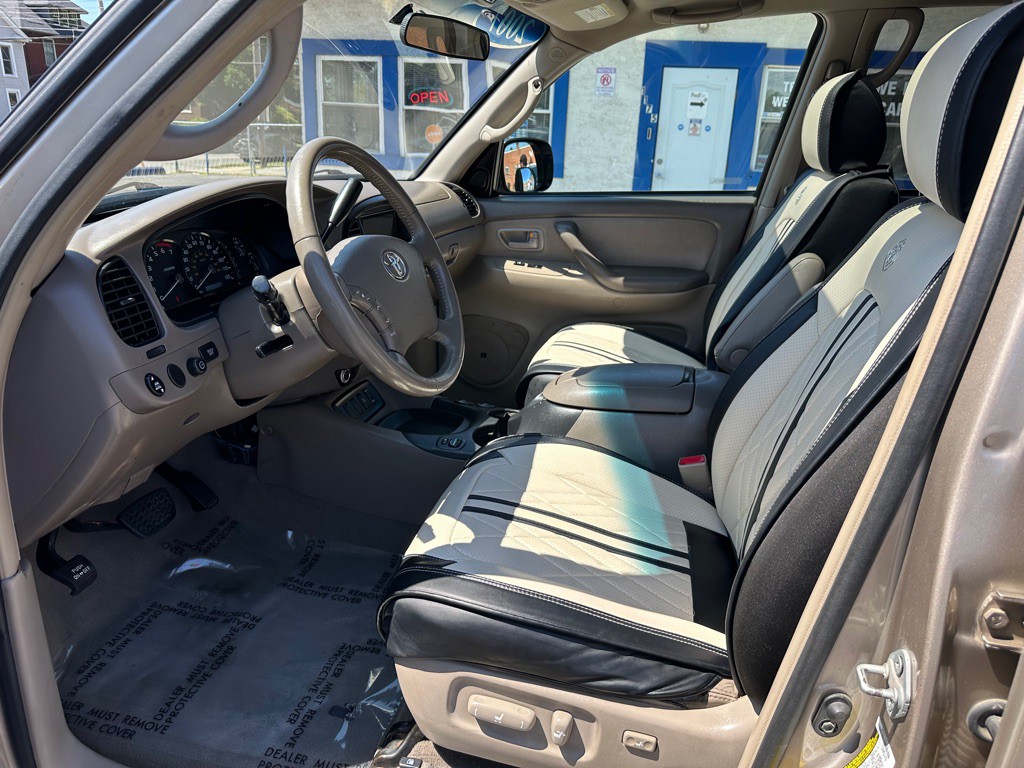 2007 Toyota Sequoia Image 9