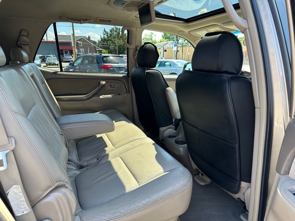 2007 Toyota Sequoia Image 14