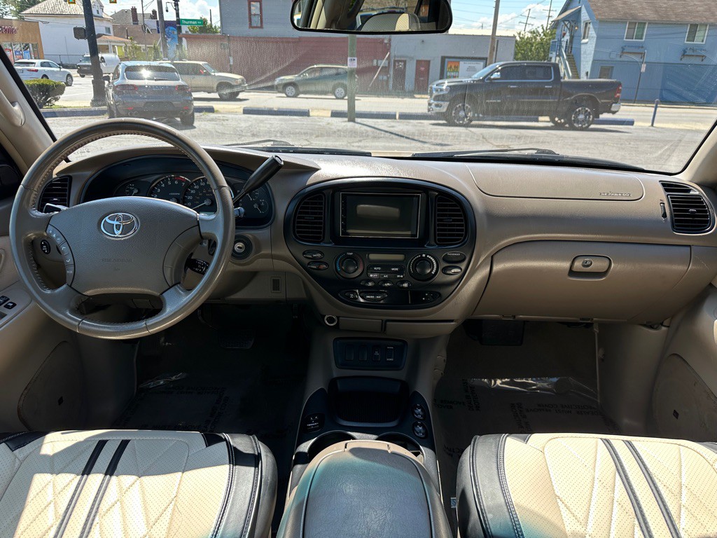 2007 Toyota Sequoia Image 15