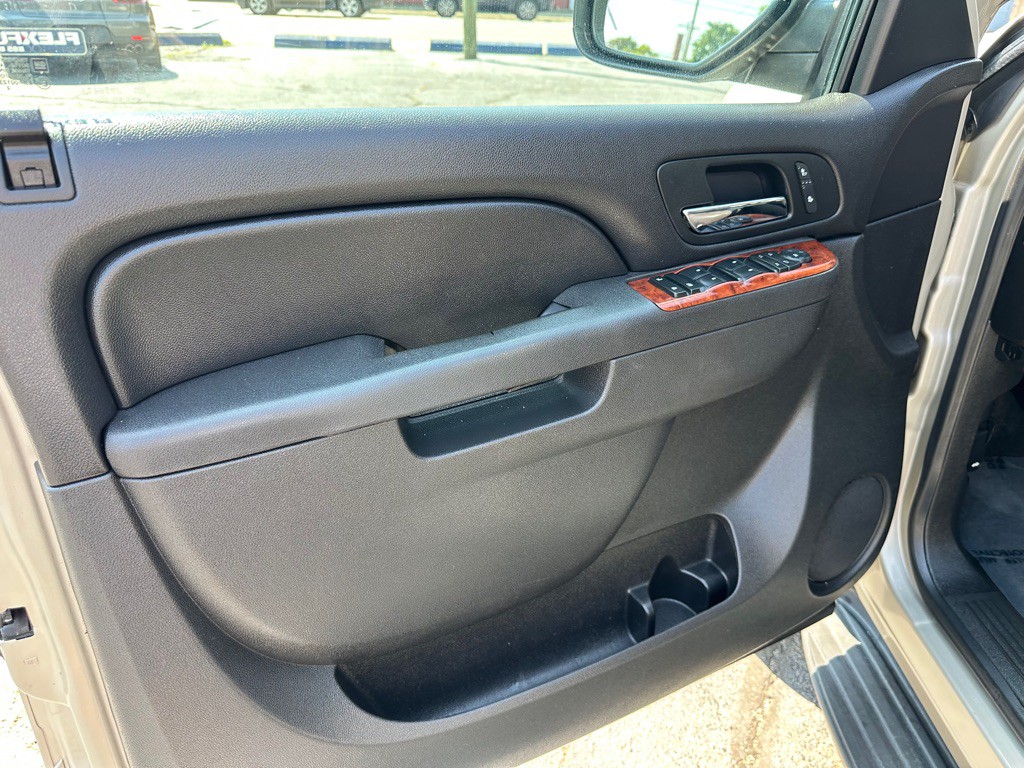 2013 Chevrolet Tahoe Image 10