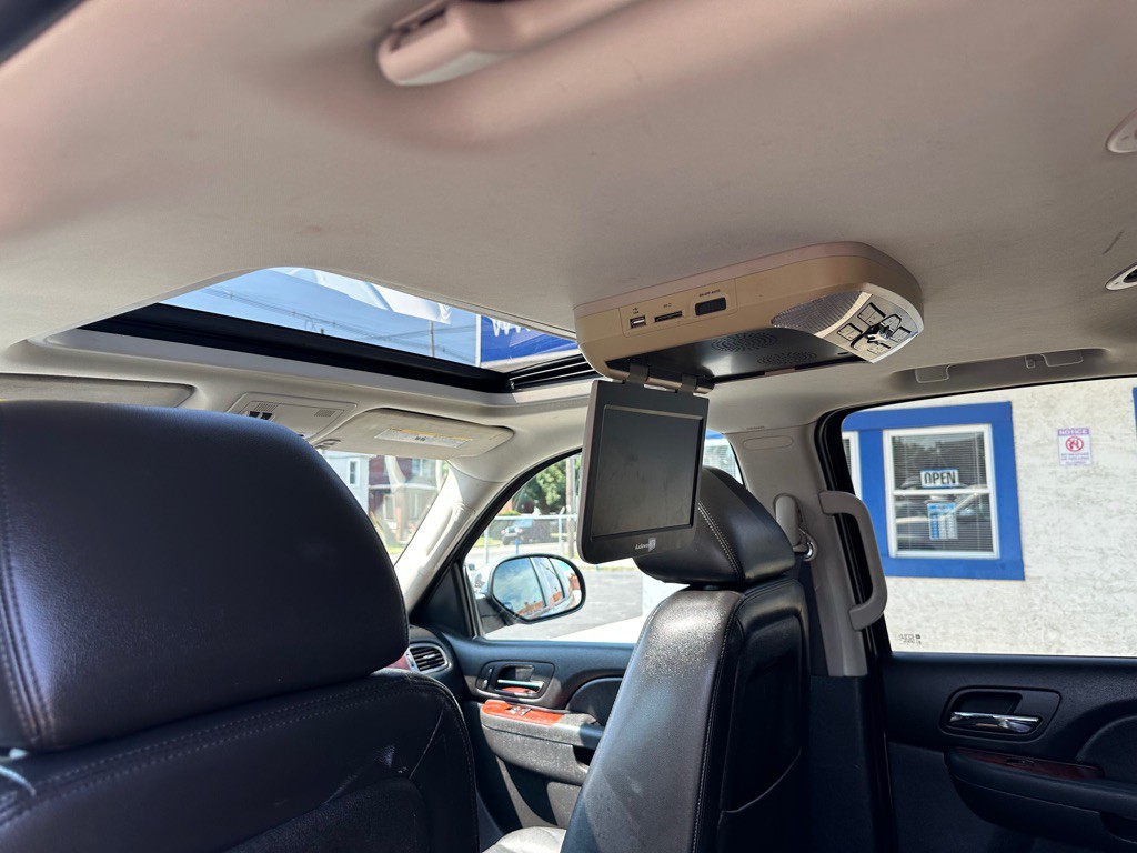 2013 Chevrolet Tahoe Image 12