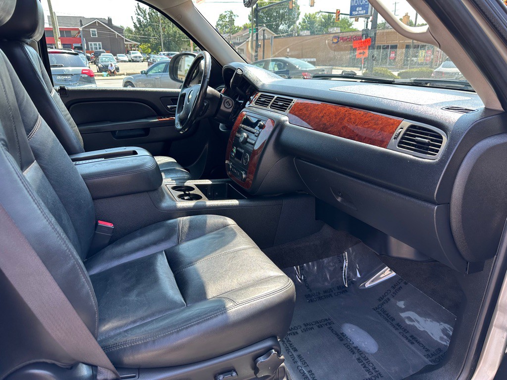 2013 Chevrolet Tahoe Image 17