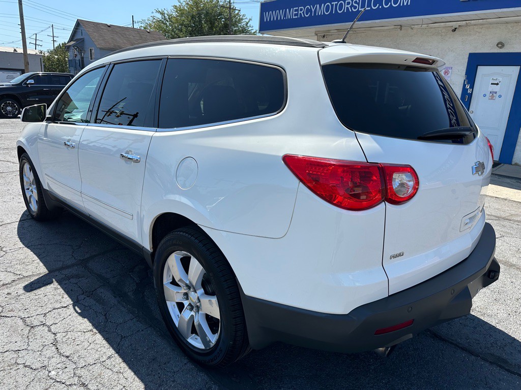 2012 Chevrolet Traverse Image 3