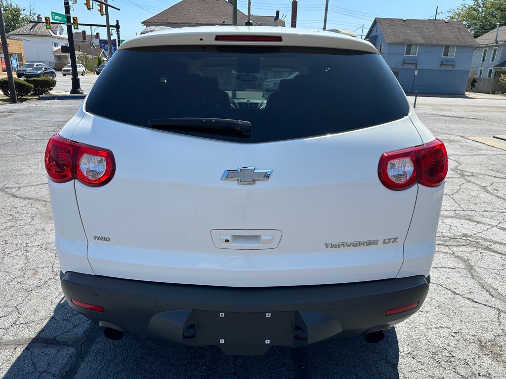 2012 Chevrolet Traverse Image 4