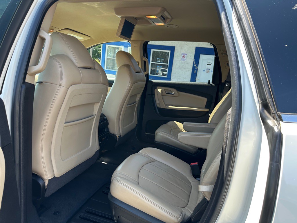 2012 Chevrolet Traverse Image 10