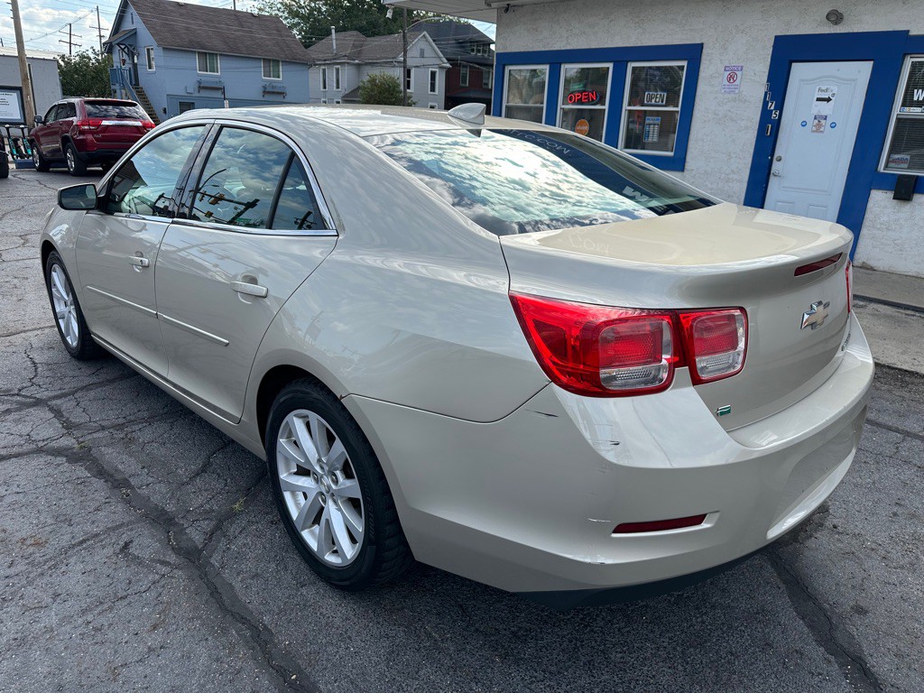 2015 Chevrolet Malibu Image 3