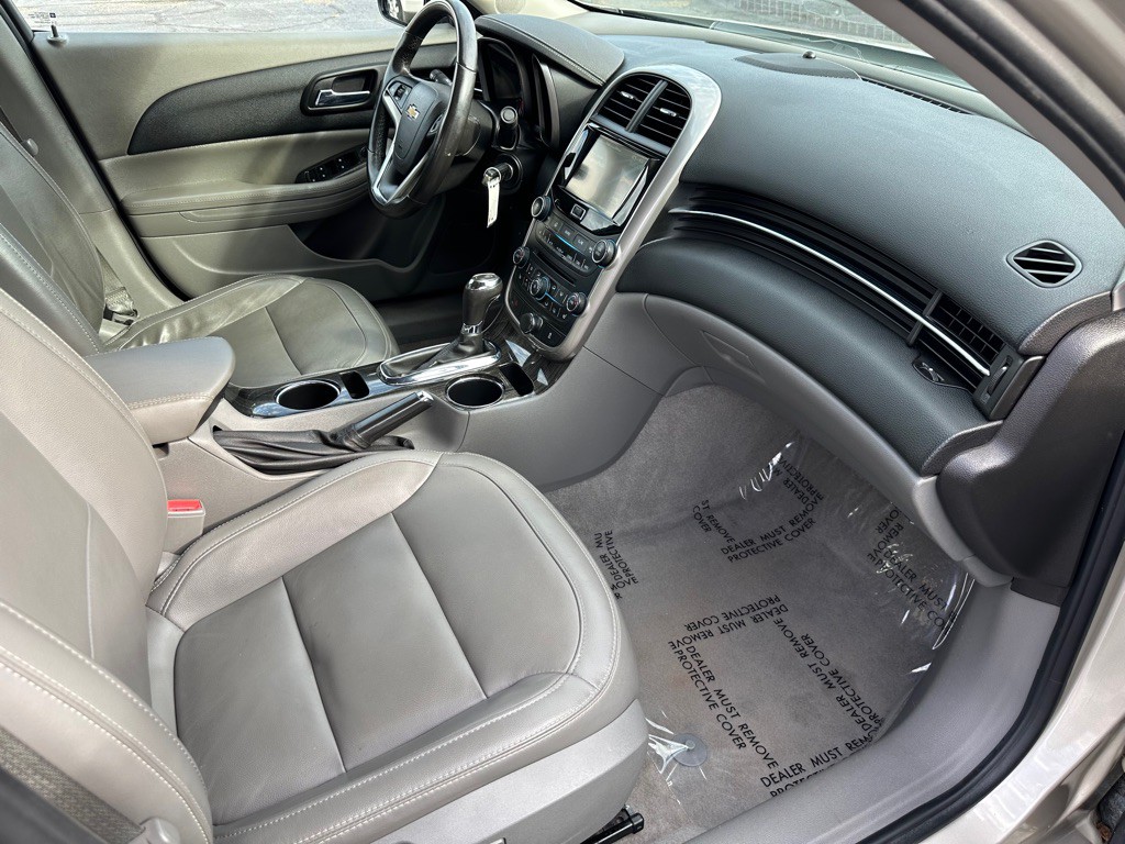 2015 Chevrolet Malibu Image 12