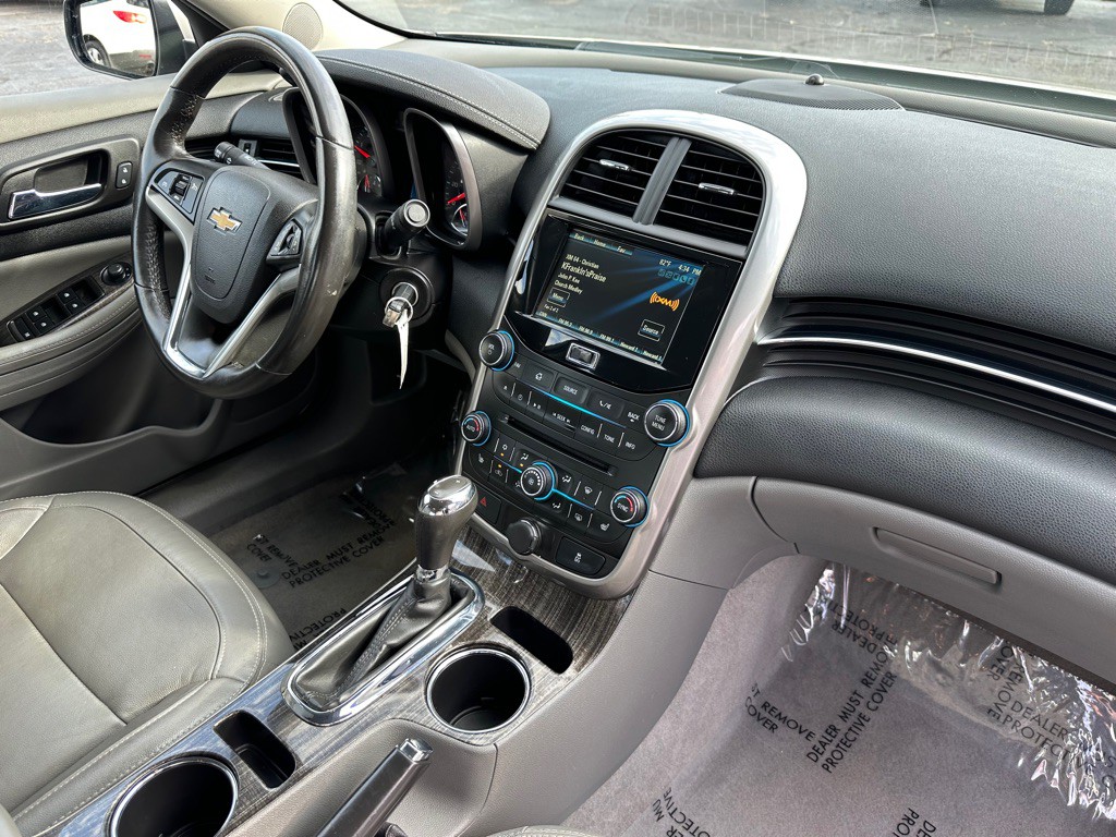 2015 Chevrolet Malibu Image 13