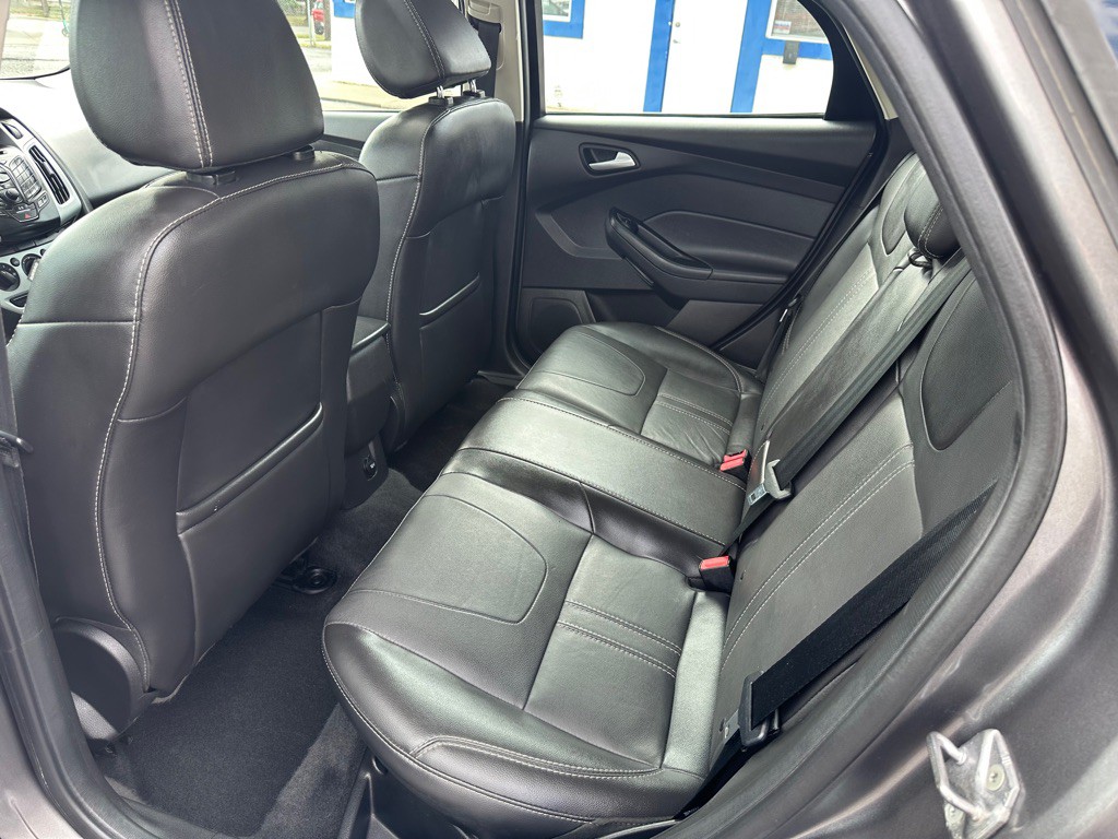 2014 Ford Focus Image 10
