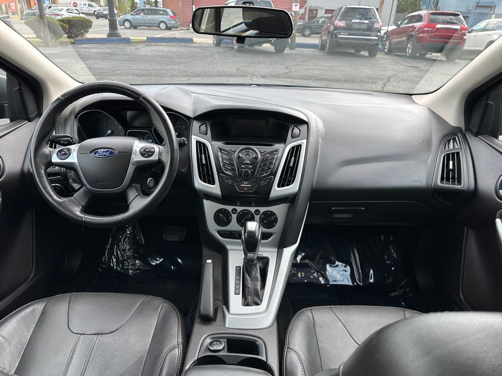 2014 Ford Focus Image 13