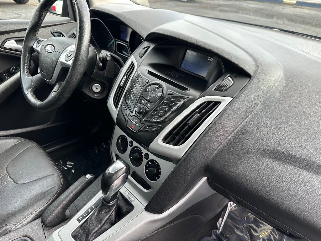 2014 Ford Focus Image 15