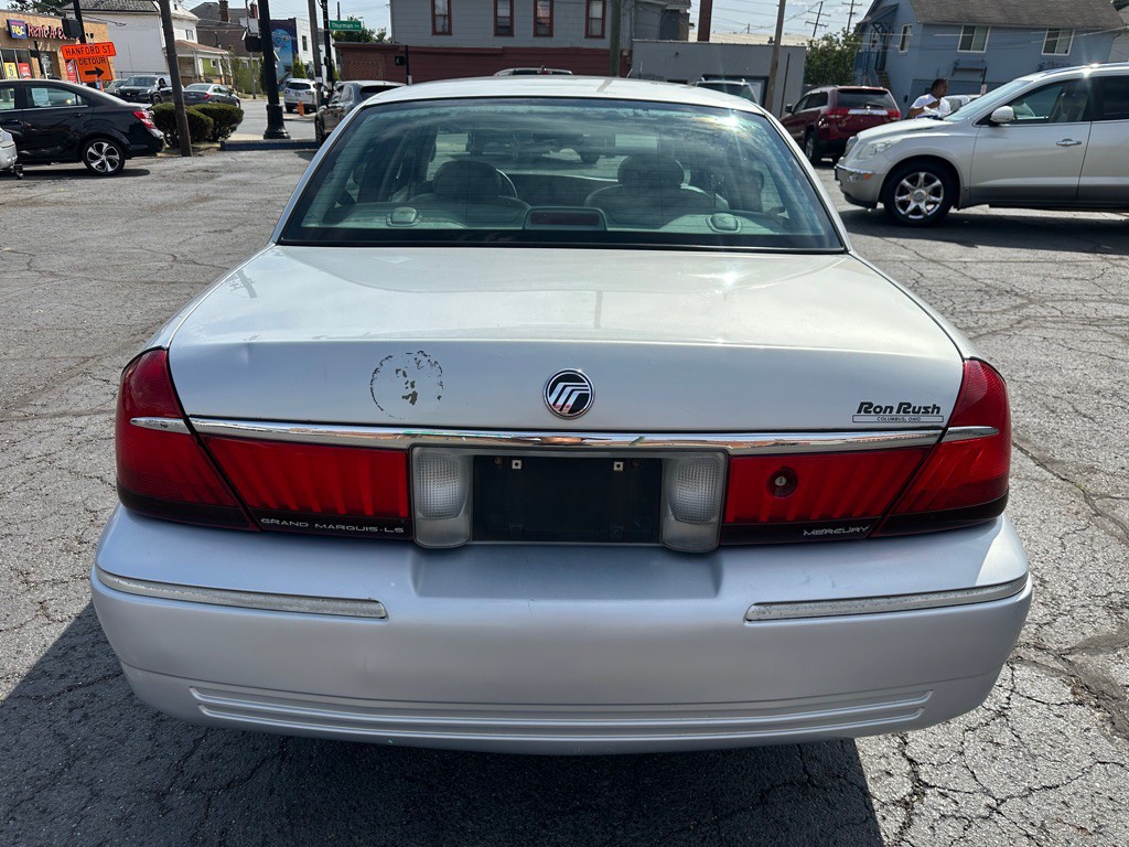 2002 Mercury Grand Marquis Image 4
