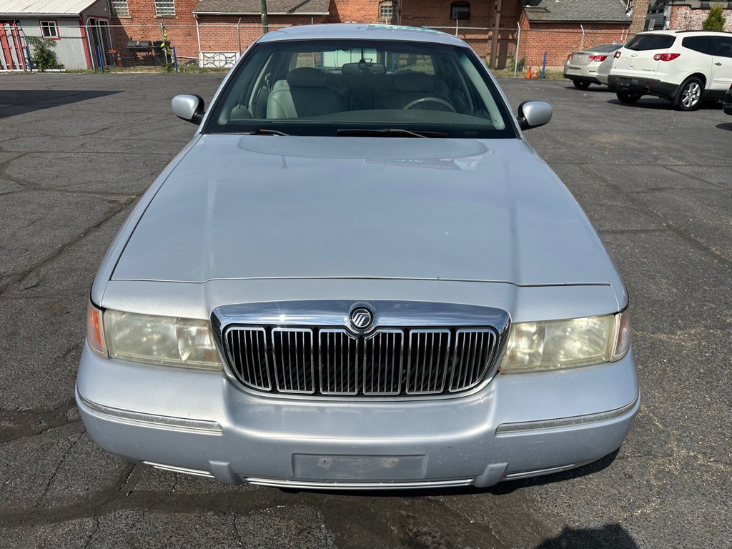2002 Mercury Grand Marquis Image 8