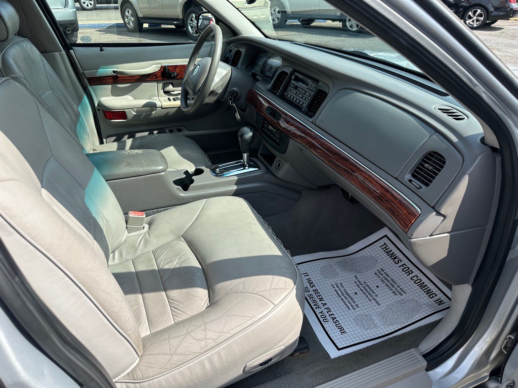2002 Mercury Grand Marquis Image 14