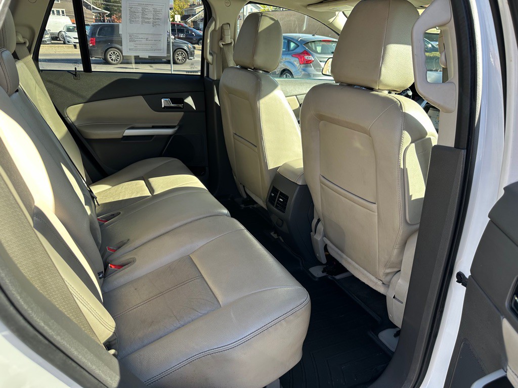 2014 Ford Edge Image 12