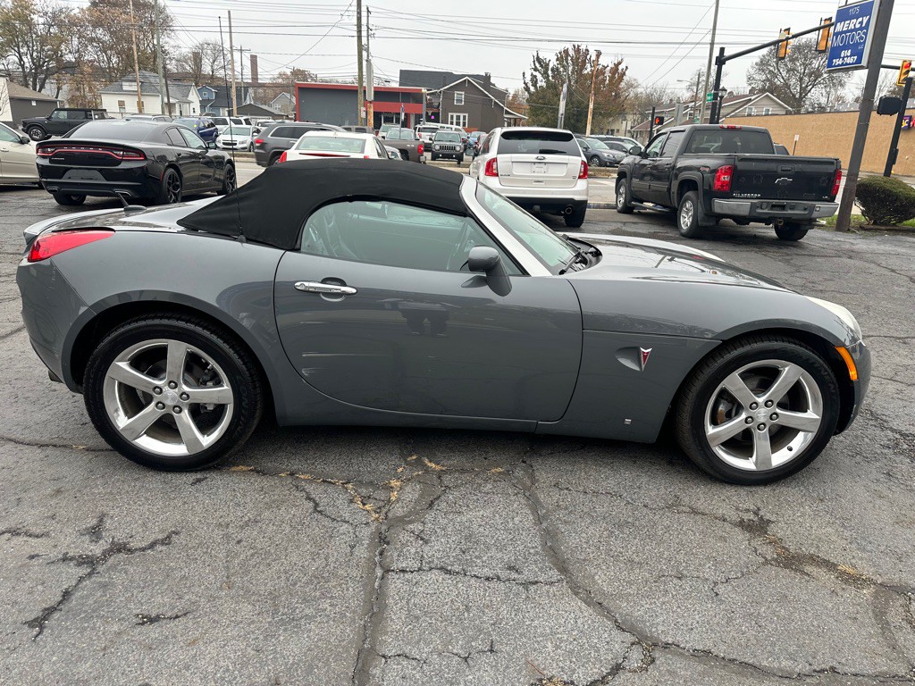 2008 Pontiac Solstice Image 6