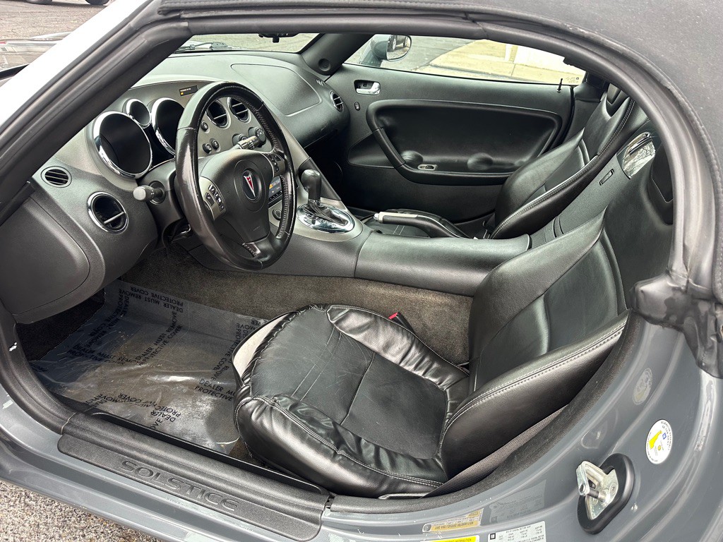 2008 Pontiac Solstice Image 10