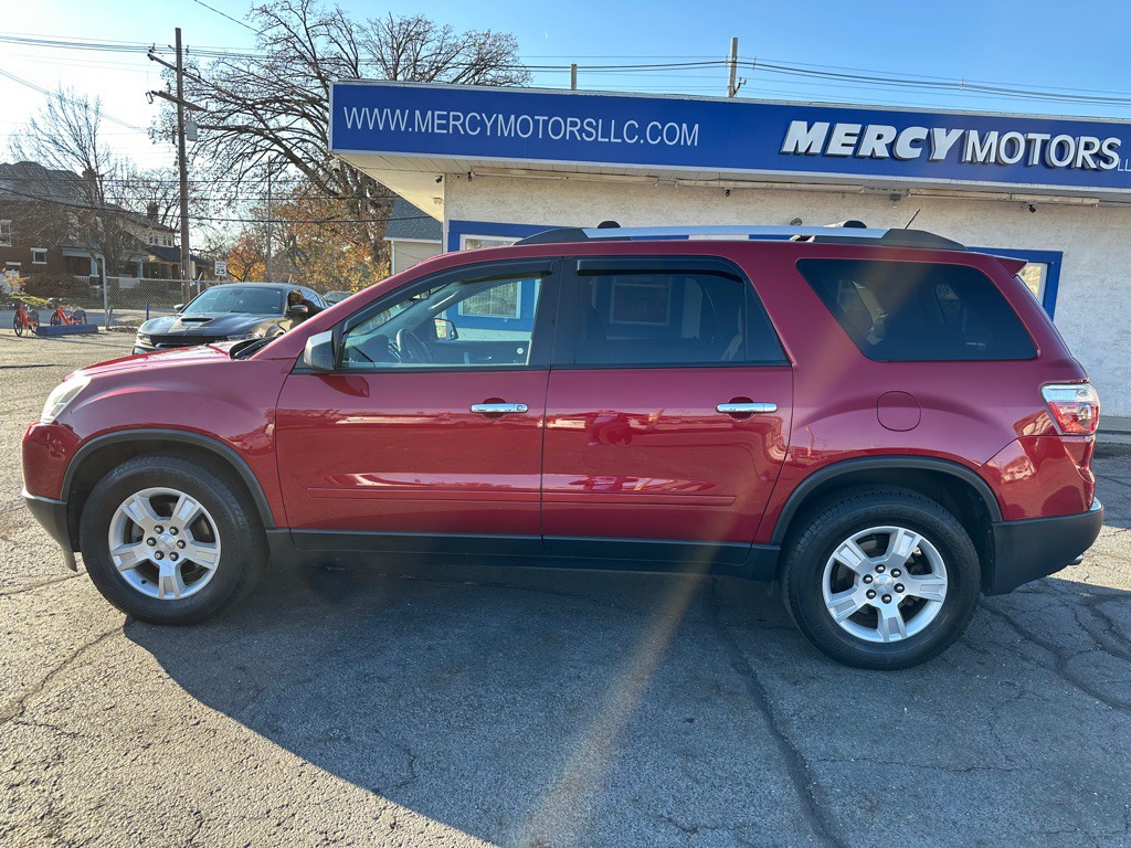 2012 GMC Acadia Image 2