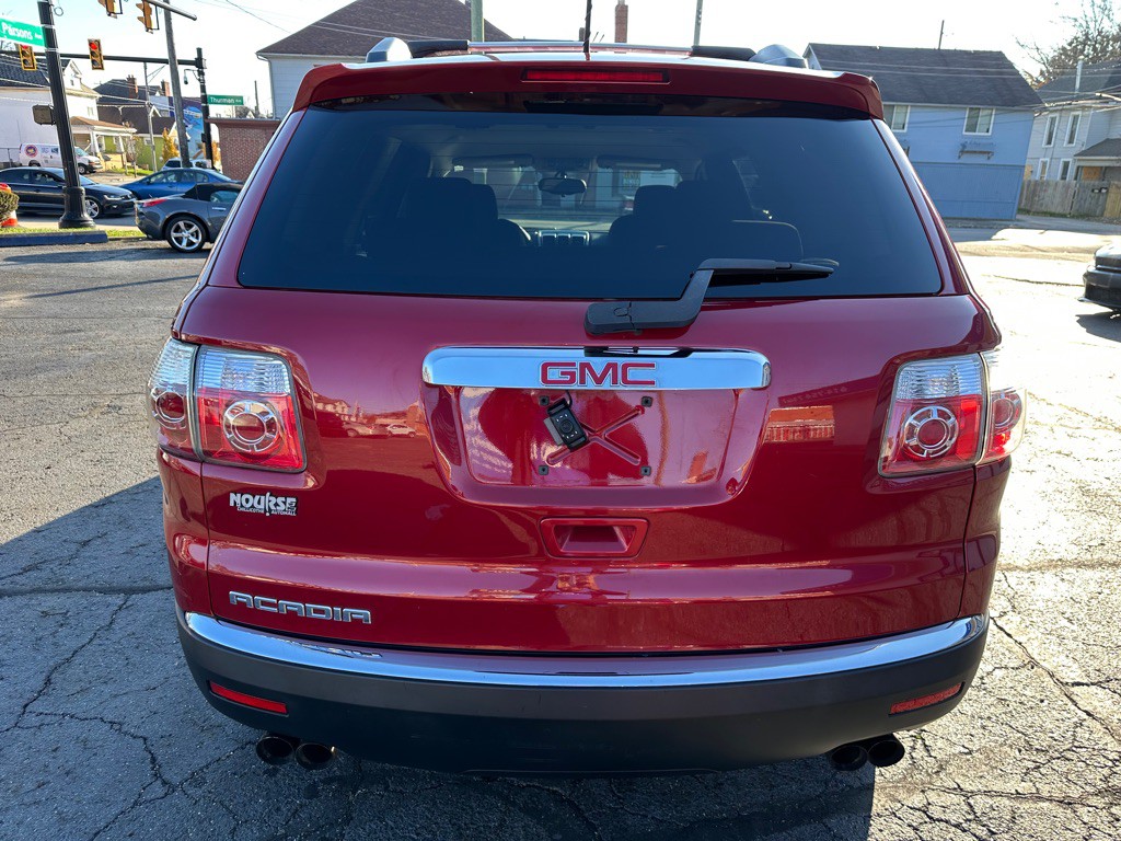 2012 GMC Acadia Image 4