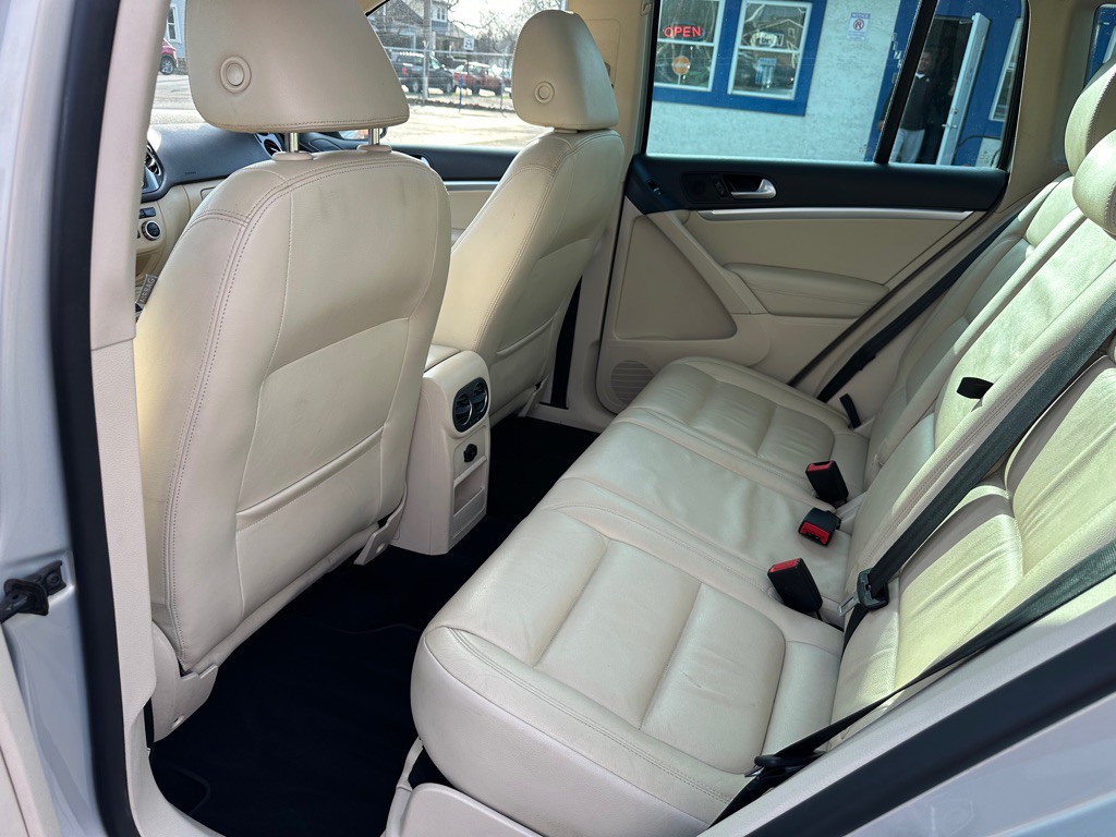 2013 Volkswagen Tiguan Image 10