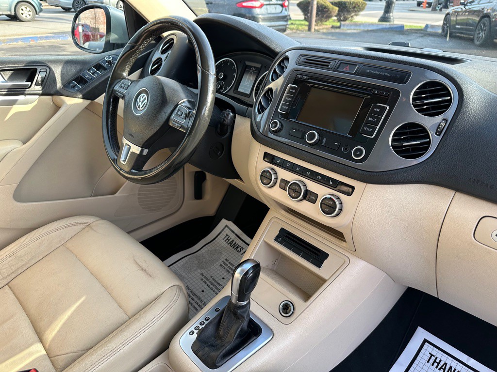 2013 Volkswagen Tiguan Image 15