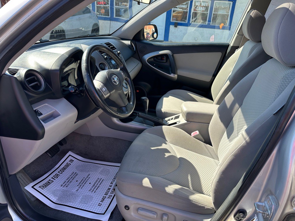 2007 Toyota Rav4 Image 9