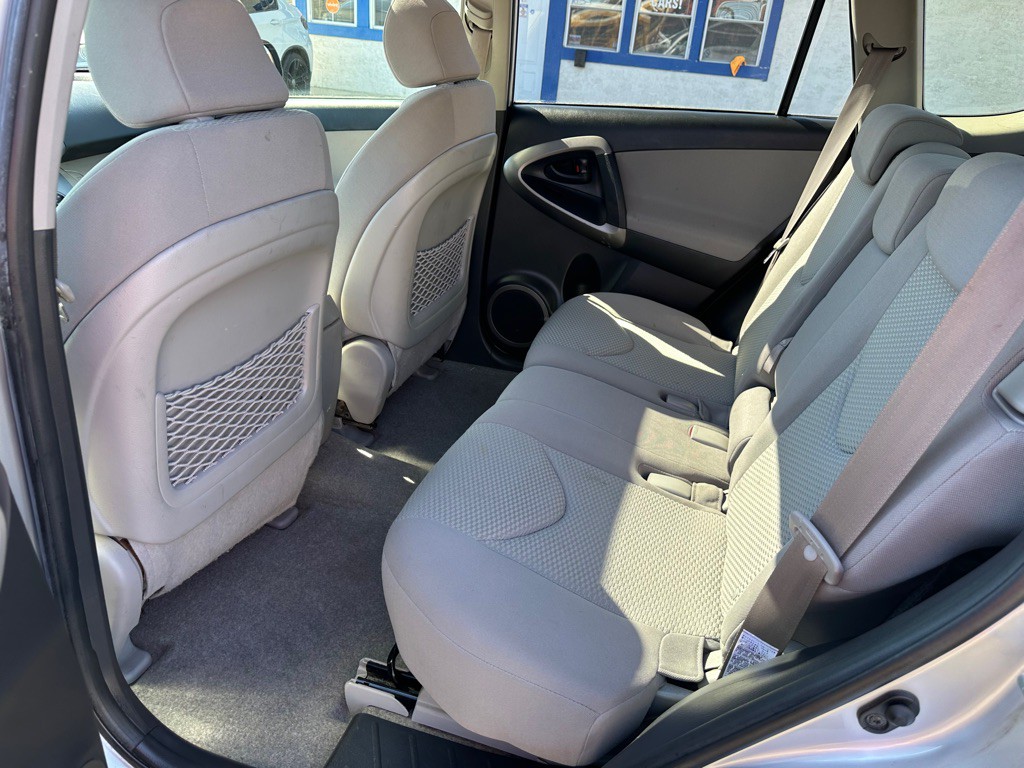 2007 Toyota Rav4 Image 10