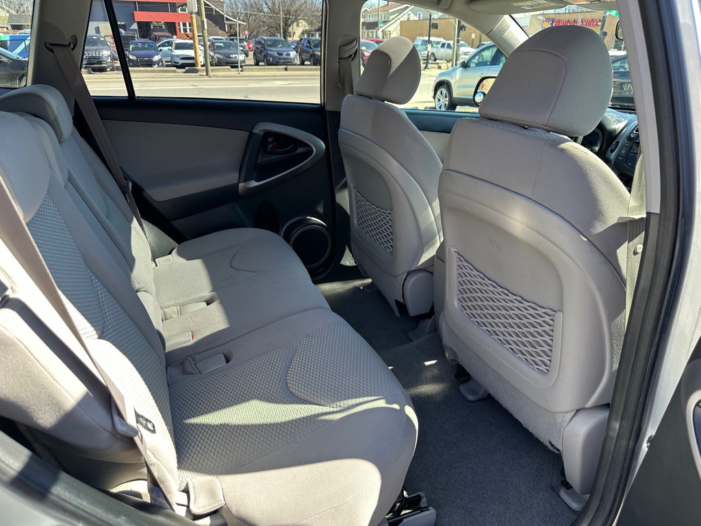 2007 Toyota Rav4 Image 12